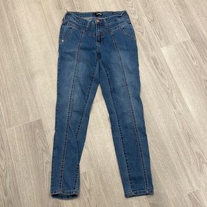 Fashionova Jeans